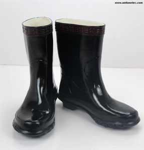 Botas protectoras con aislamiento de caucho de alto voltaje